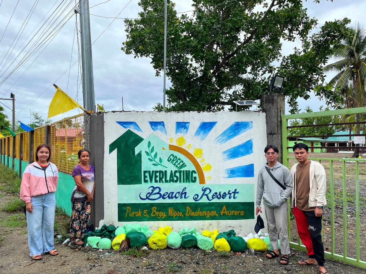 The resort sign at the gate